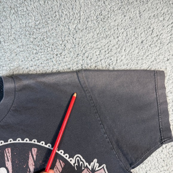 Y2K Fatal Clothing T-Shirt Size Medium 2000s Perfectly Faded Tattoo Double Sided - Picture 4 of 9